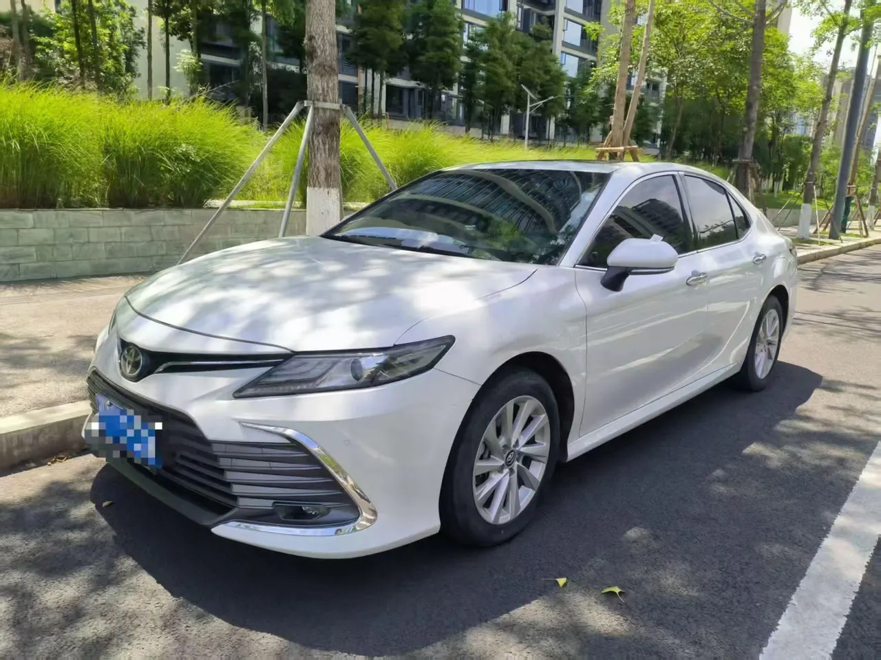 Toyota 2022 Camry 2.0GVP Stepless Leading Edition Automatic Gear - View 1