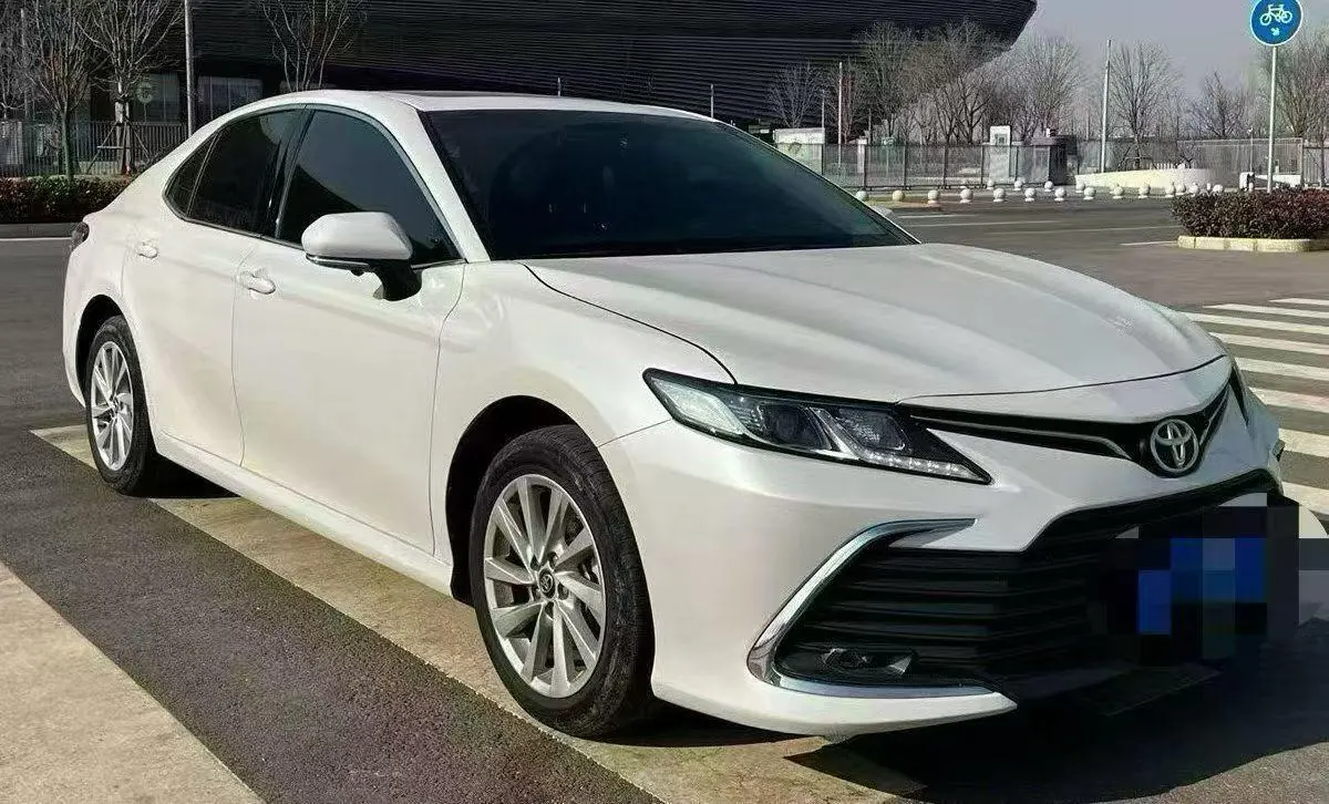 Toyota 2022 Camry 2.0GVP Stepless Leading Edition Automatic Gear 5