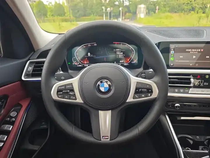 BMW 3 Series 2022 325Li M Sports Suit 11