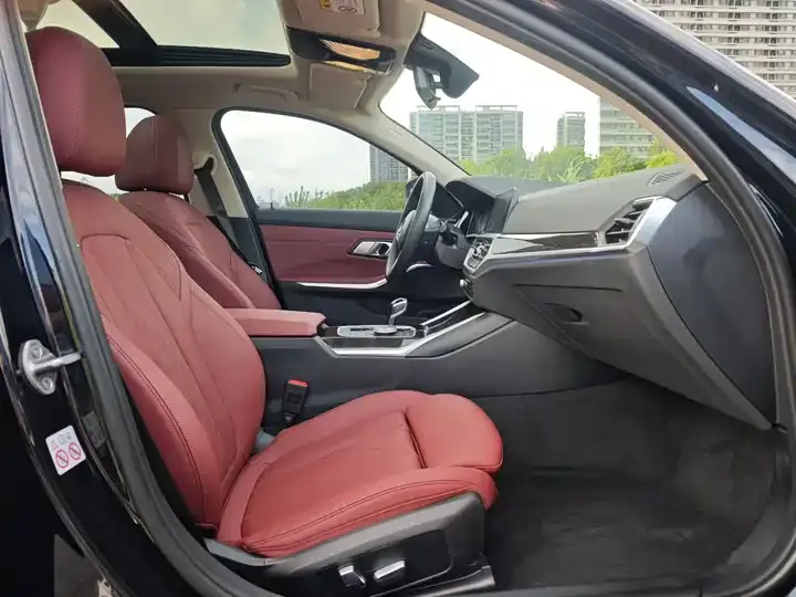BMW 3 Series 2022 325Li M Sports Suit 8