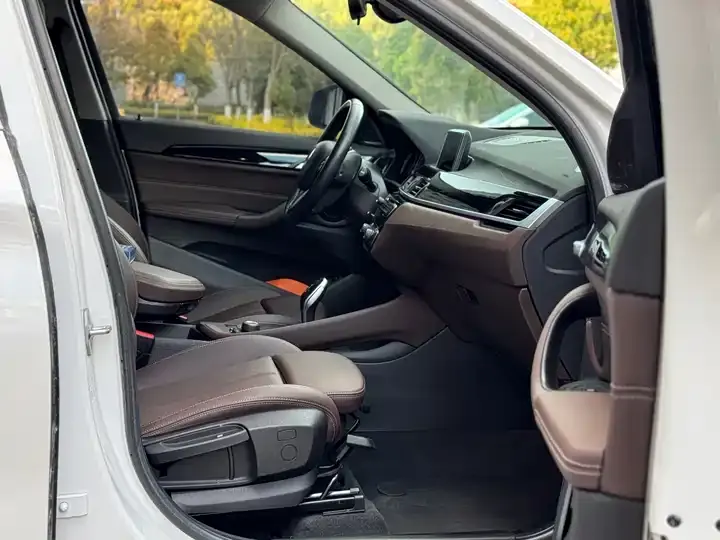 BMW X1 2020 sDrive20Li fashion 6