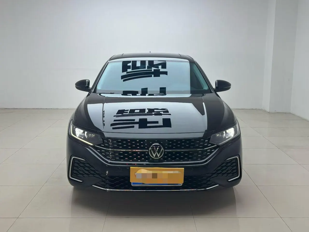 Volkswagen 2024 Passat 2.0TSI 330TSI Star Elite Edition Automatic Gear 2