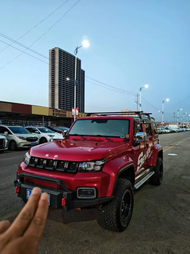 Open image lightbox: Beijing 2020 BJ40 2.0T 4-wheel drive city hunter version chivalrous automatic gear