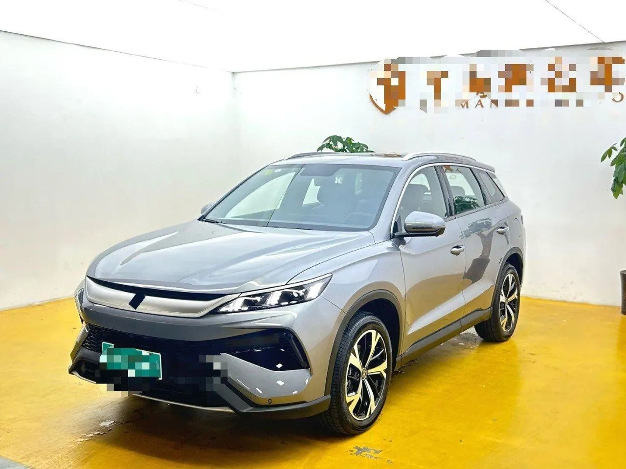 Открыть галерею: BYD Song Pro New Energy 2026 Song Pro DM-i 1.5 Stepless Flying Edition 301KM Exceed Automatic Gear