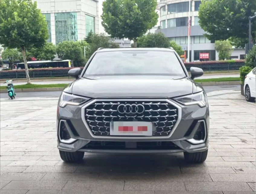 Audi 2024 Q3 1.5TFSI 35TFSI Fashion Dynamic Automatic 2