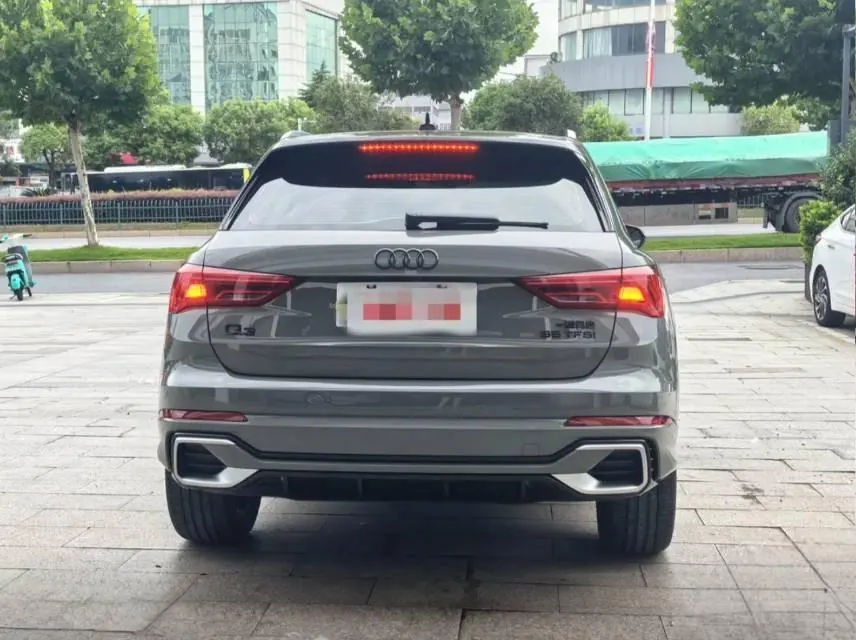 Audi 2024 Q3 1.5TFSI 35TFSI Fashion Dynamic Automatic 3
