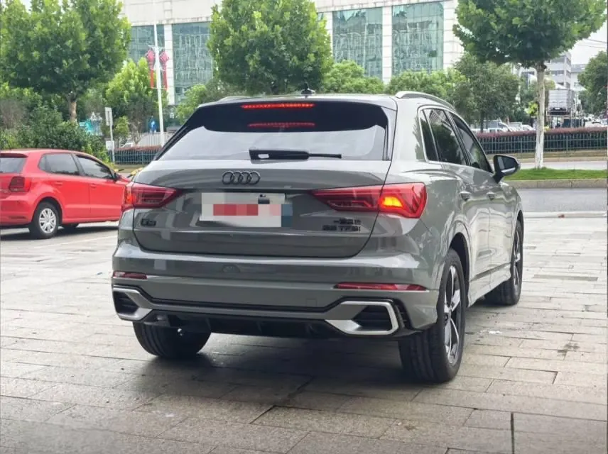 Audi 2024 Q3 1.5TFSI 35TFSI Fashion Dynamic Automatic 7