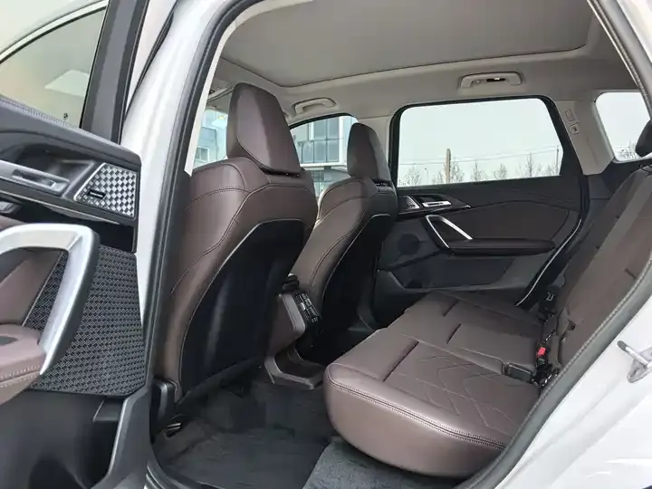 BMW X1 2025 sDrive25Li X Design Set 10