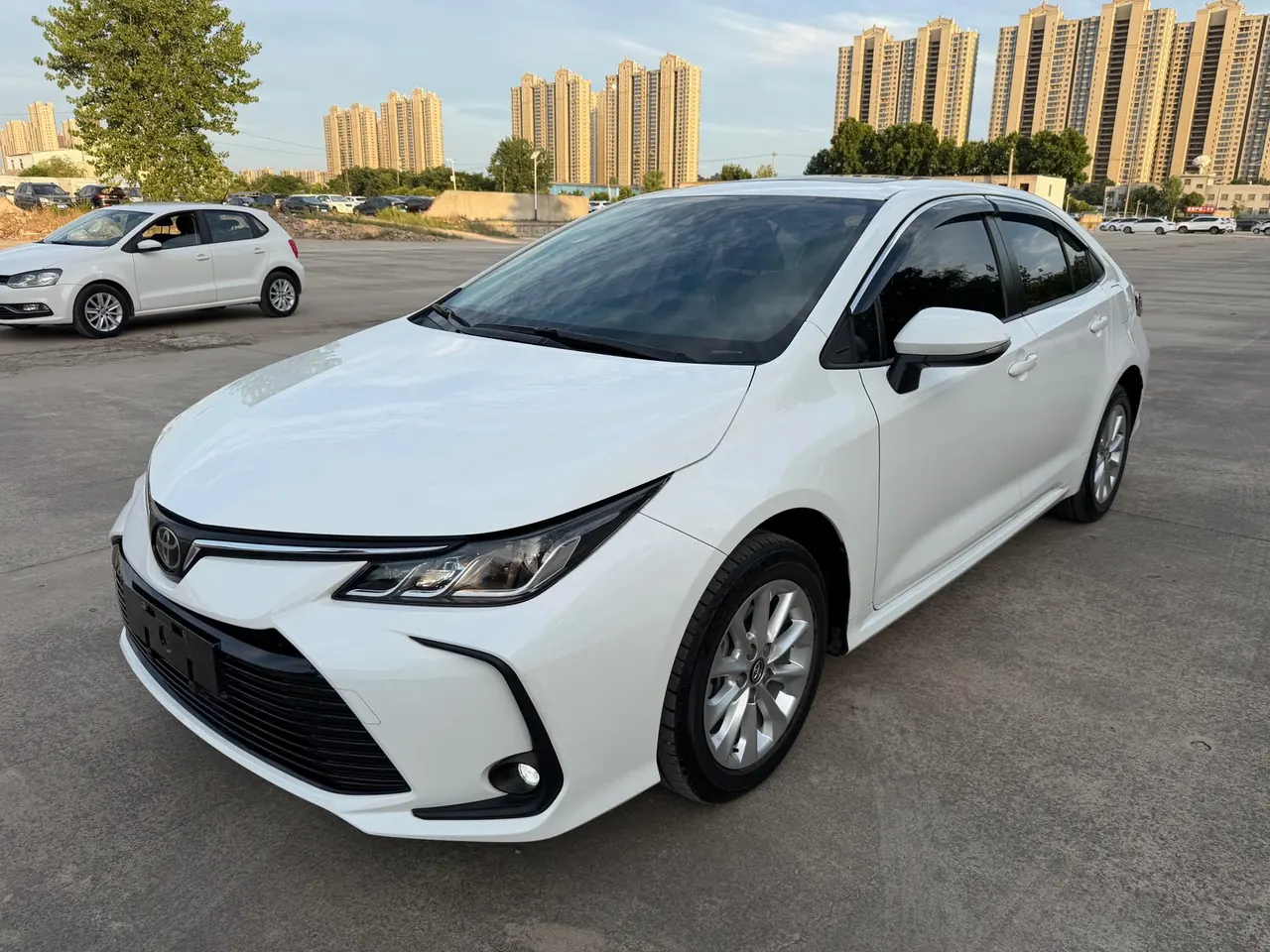Toyota 2022 corolla 1.2T stepless pioneer PLUS version automatic gear - View 1