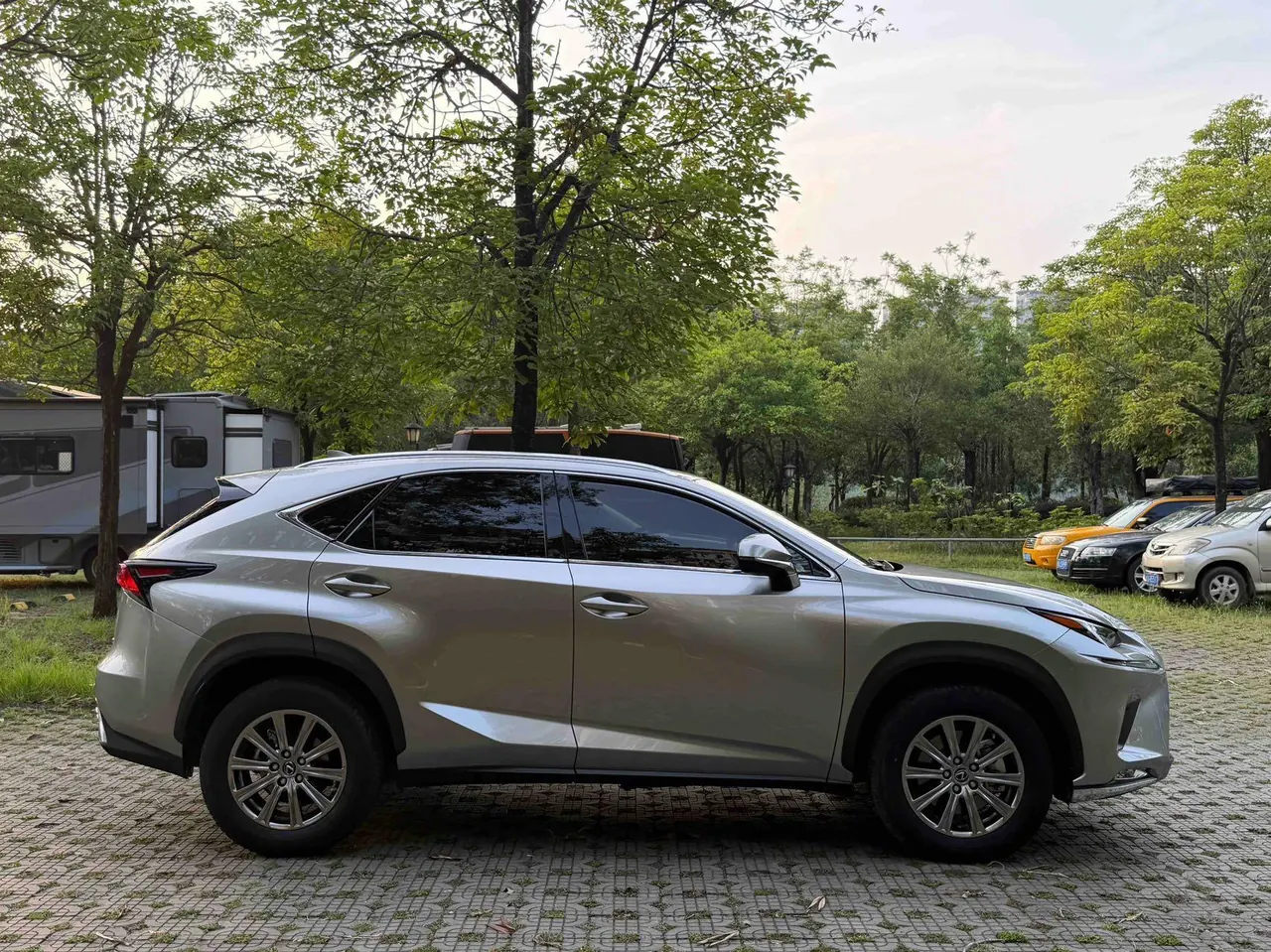 Lexus NX (Imported) 2020 NX200 2.0 Stepless Front Edition Automatic Gear 6