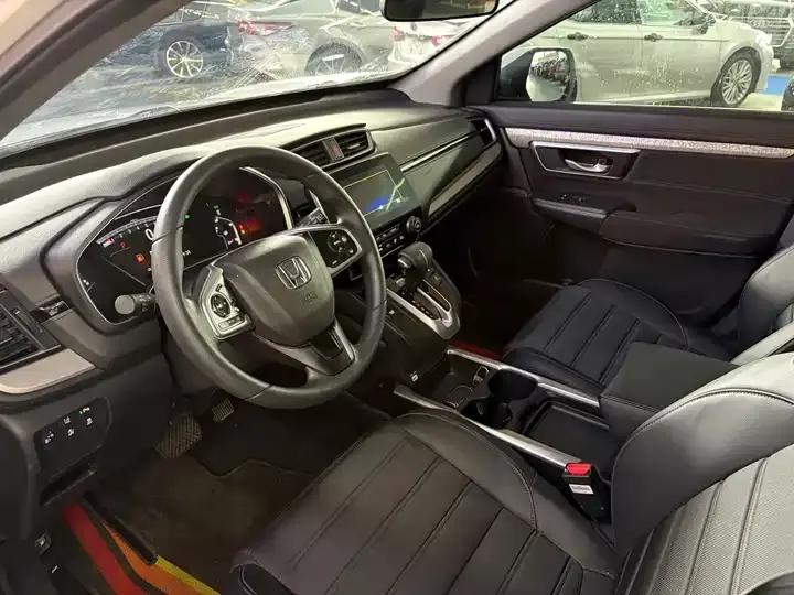 Honda CR-V 2021 240TURBO CVT Two-Drive Urban Edition 4
