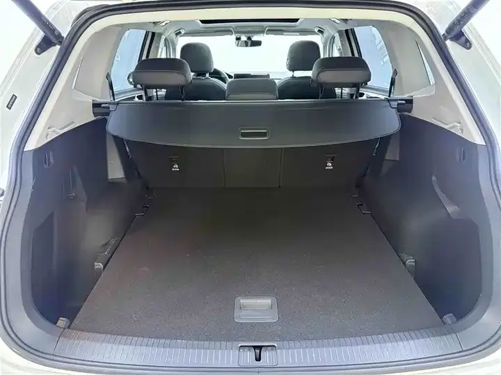 Tiguan L 2024 330TSI Automatic Two-Drive R-Line Enjoy Edition 12
