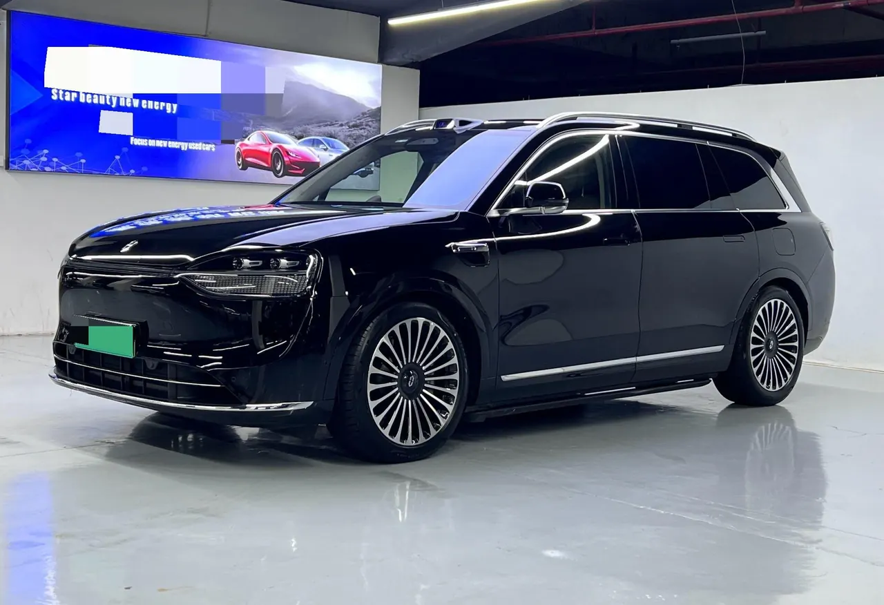 AITO 2025 AITO M9 extended range Ultra version 52kWh6 seat version automatic gear - View 1
