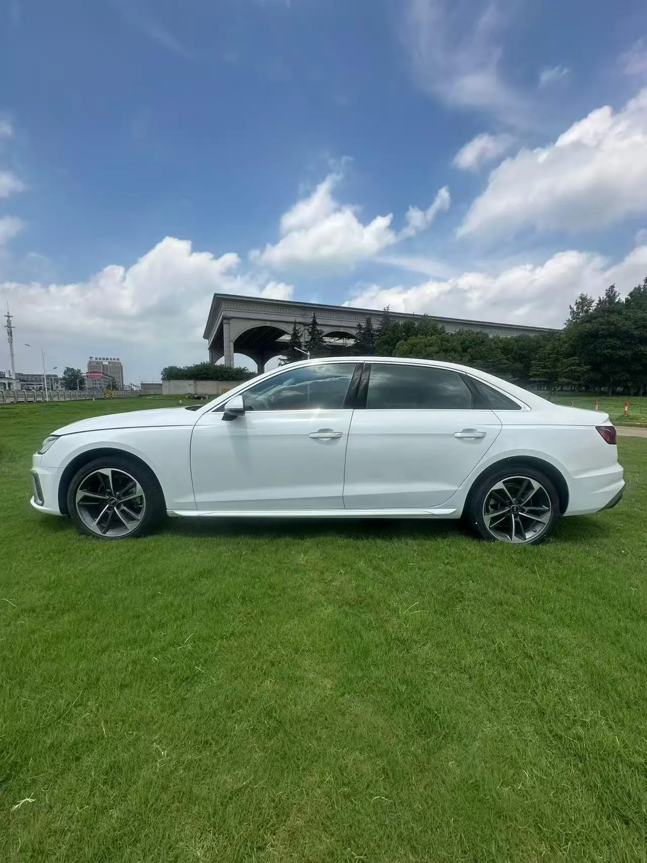 Audi 2024 A4L 2.0TFSI 40TFSI Fashion Dynamic Automatic 4