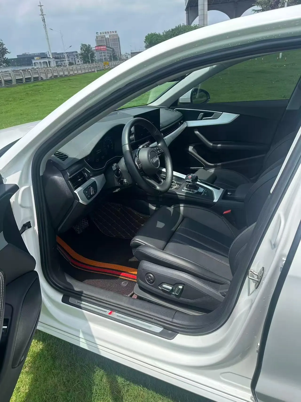 Audi 2024 A4L 2.0TFSI 40TFSI Fashion Dynamic Automatic 5