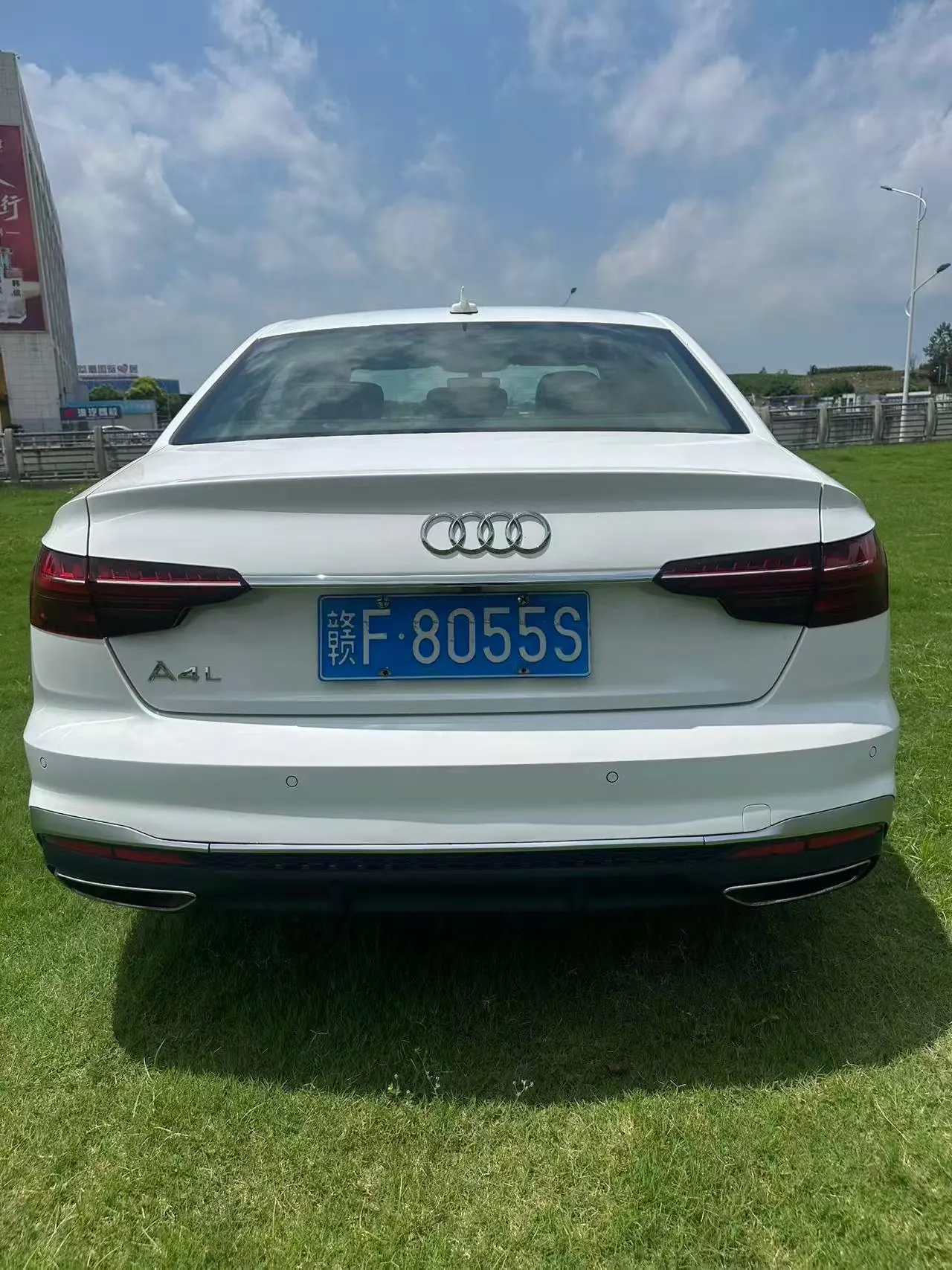 Audi 2024 A4L 2.0TFSI 40TFSI Fashion Dynamic Automatic 9