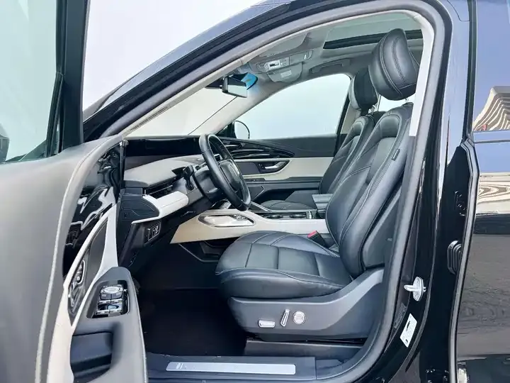 Voyager 2023 2.0T 4-wheel drive Zunyi Hybrid Edition 7