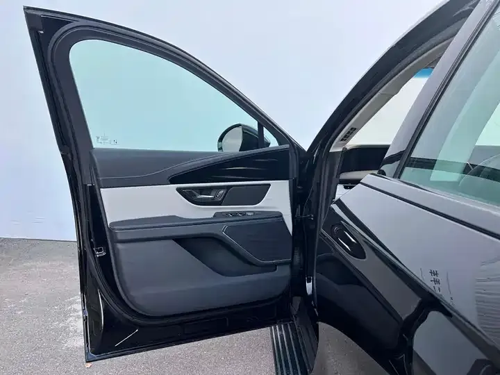 Voyager 2023 2.0T 4-wheel drive Zunyi Hybrid Edition 9