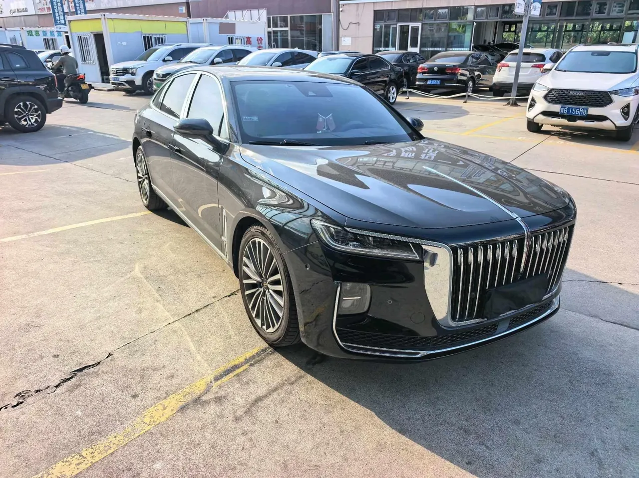 HongQi 2020 H9 48V 2.0T Zhilian Qi Chang Edition Automatic Gear 2