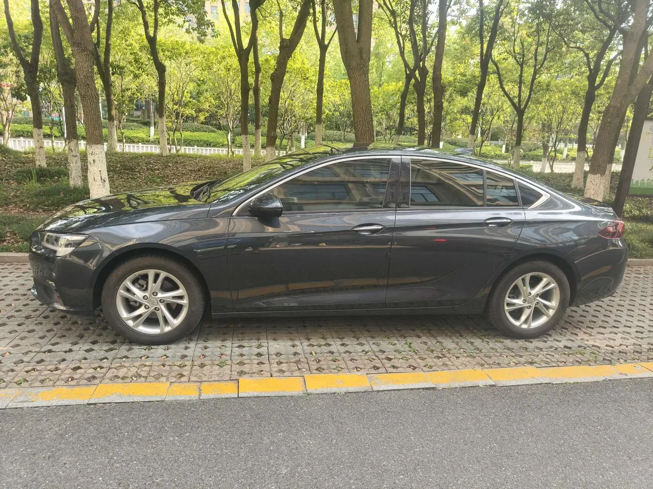 Buick 2020 Regal 1.5T 552T Elite Automatic Gear 9