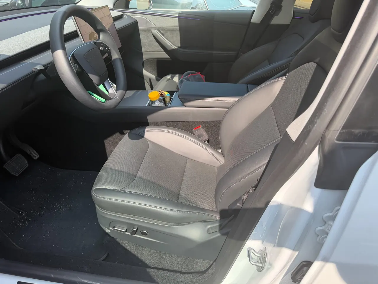 Tesla 2025 Model Y long endurance all-wheel drive version (modified) automatic gear 2