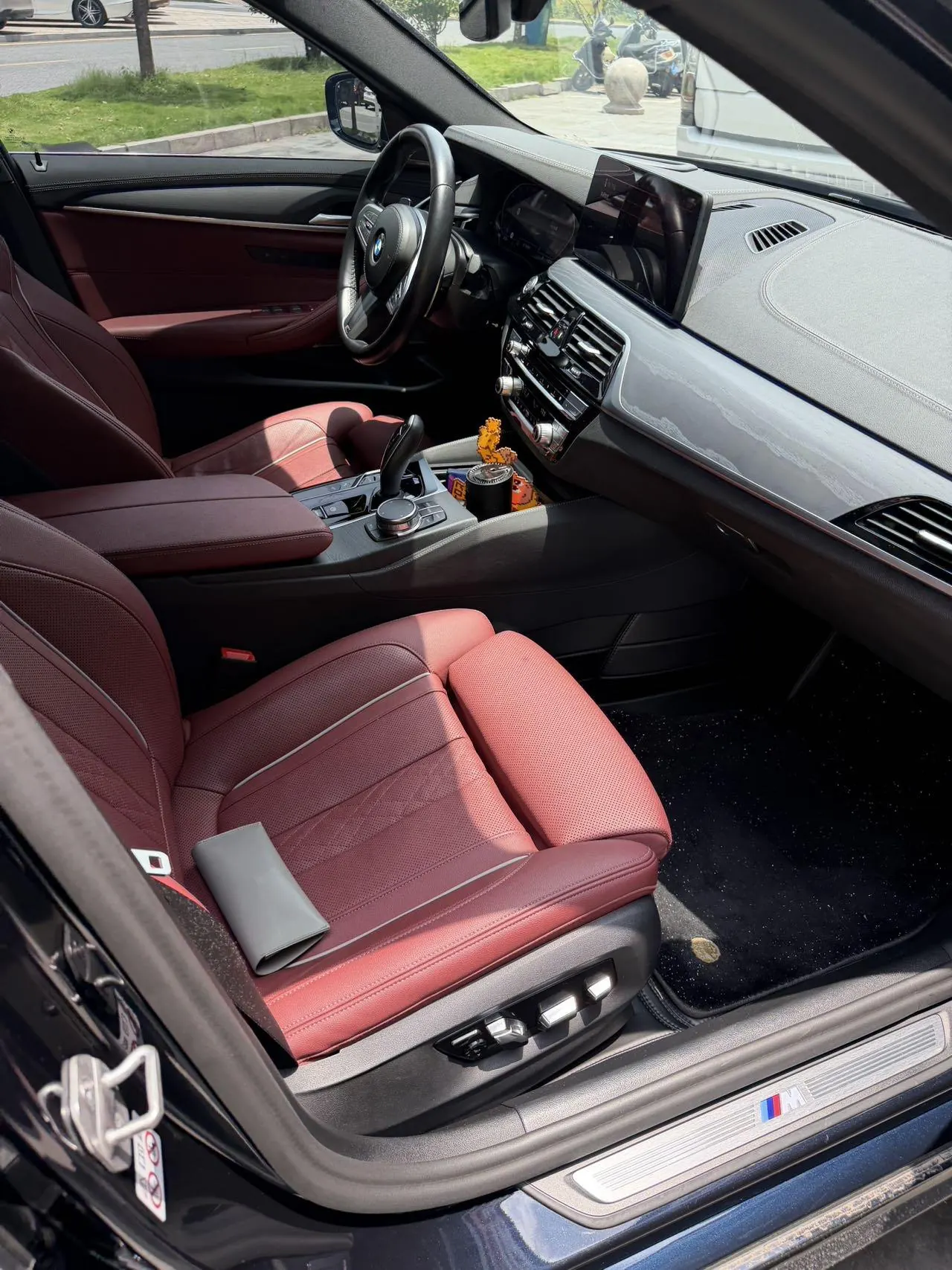 BMW 5 Series 2023 530Li 2.0T Exclusive M Sports Suit Automatic Gear 5