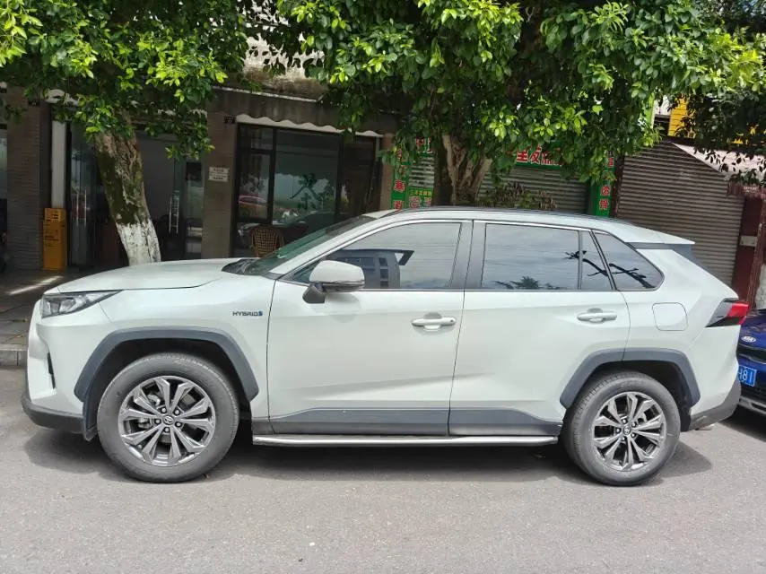 Toyota 2023 RAV4 Rongfang Double Engine 2.5 Stepless Two-Drive Elite Automatic Gear 2