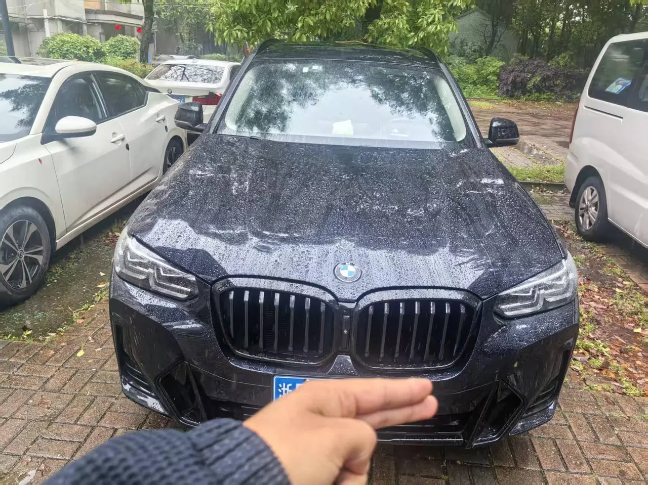 BMW 2023 X3 xDrive30i 2.0T exclusive M obsidian night set automatic gear 2