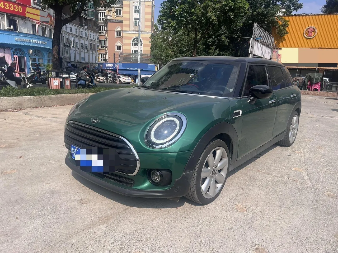 Open image lightbox: MINI Clubman (Imported) 2023 Cooper Clubman 1.5T Connoisseur (Modified) Automatic Gear