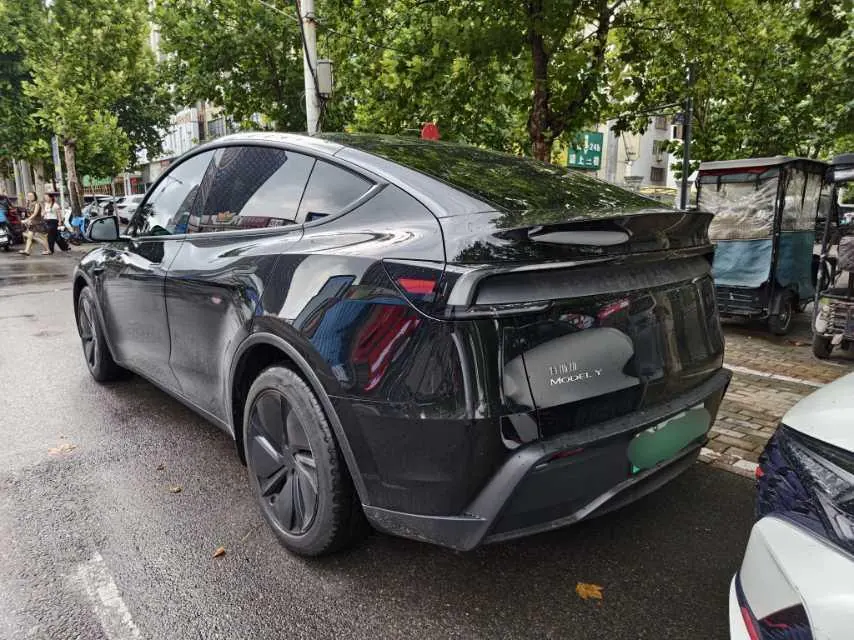 Tesla 2025 Model Y rear-wheel drive version automatic transmission 4