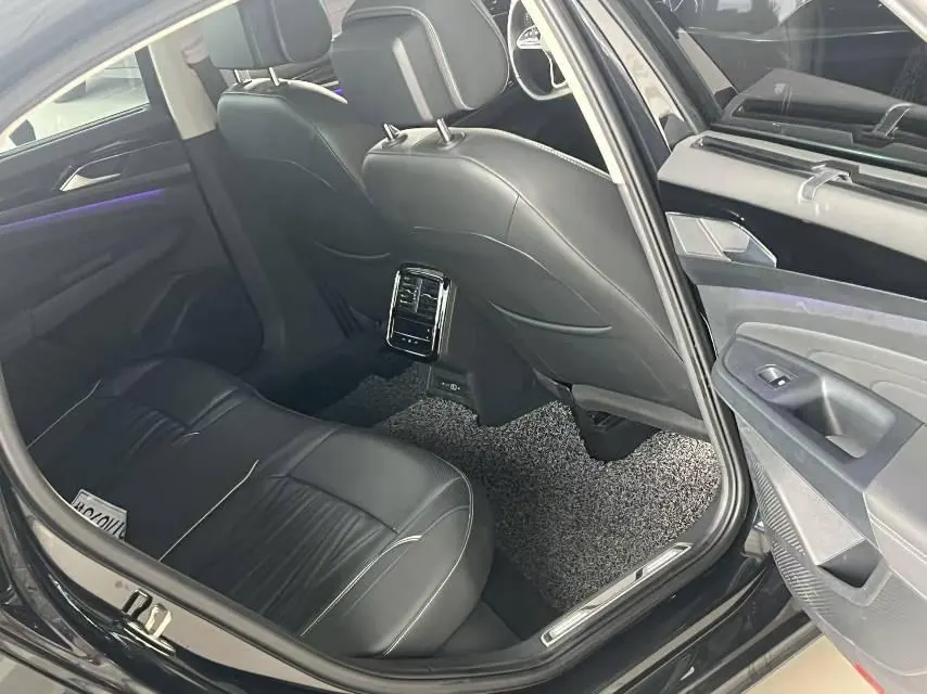 Volkswagen 2023 Passat 2.0TSI 330TSI Starry Sky Luxury Edition (facelift) Automatic 6