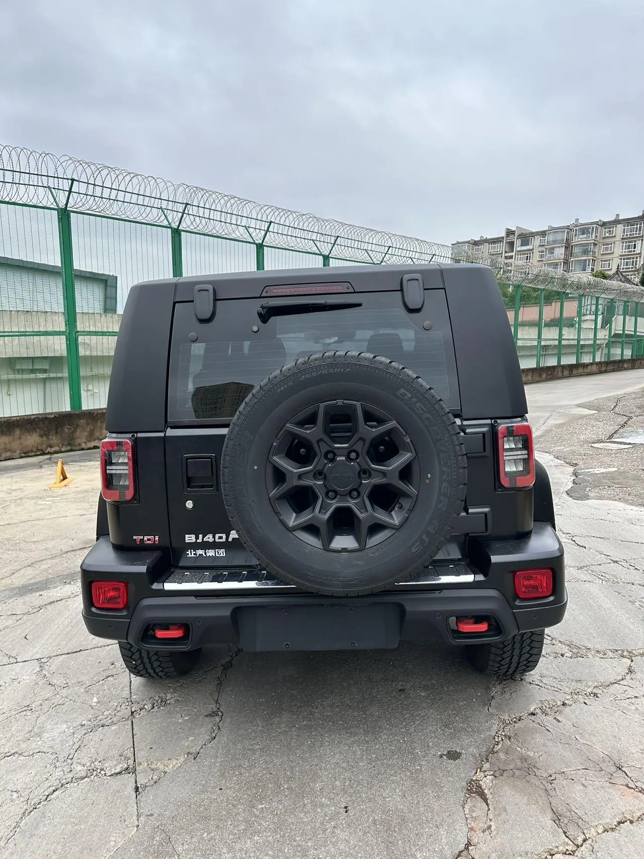 Beijing 2023 BJ40 2.0D Four-wheel Drive Blade Hero Edition Chivalrous Automatic Gear 5