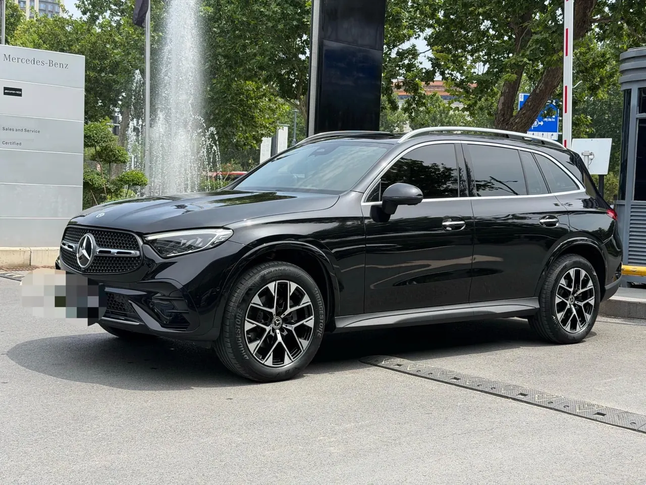 Mercedes Benz 2024 GLC 260 L 4MATIC 48V 2.0T Luxury 5-seat Automatic Gear - View 1