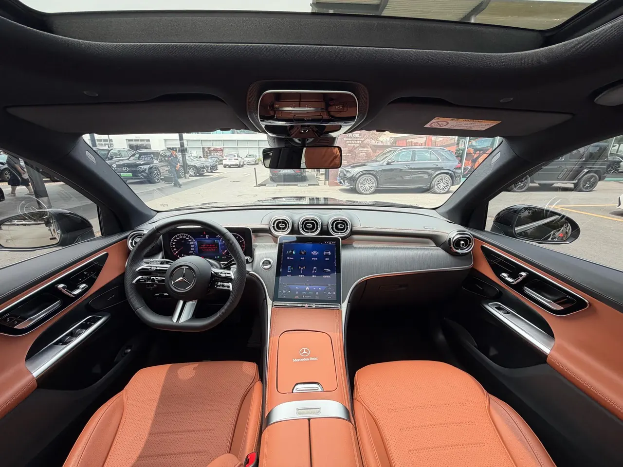 Mercedes Benz 2024 GLC 260 L 4MATIC 48V 2.0T Luxury 5-seat Automatic Gear 5