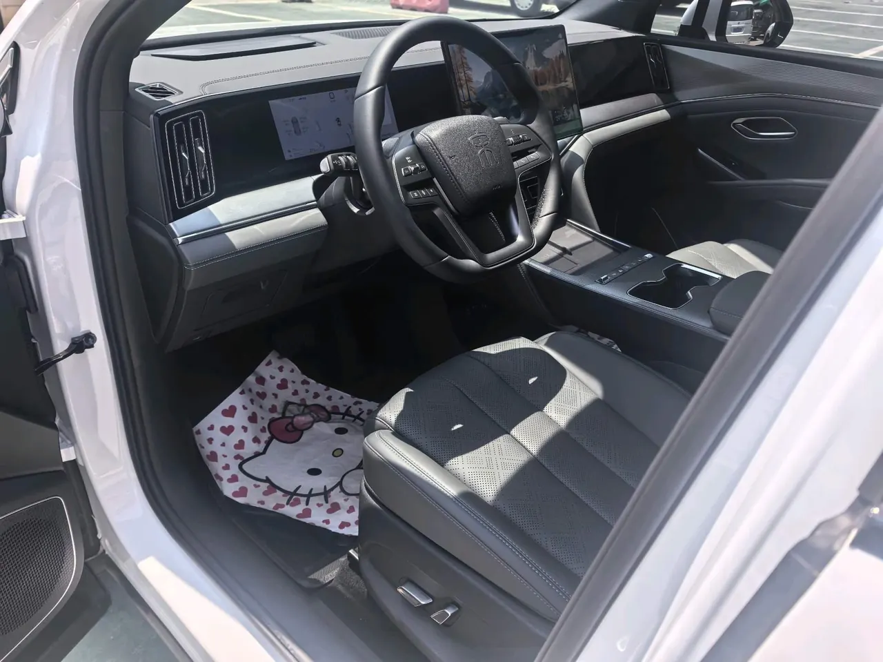 BYD 2026 Song L DM-i 1.5 Stepless 130KM Exceed Automatic 14
