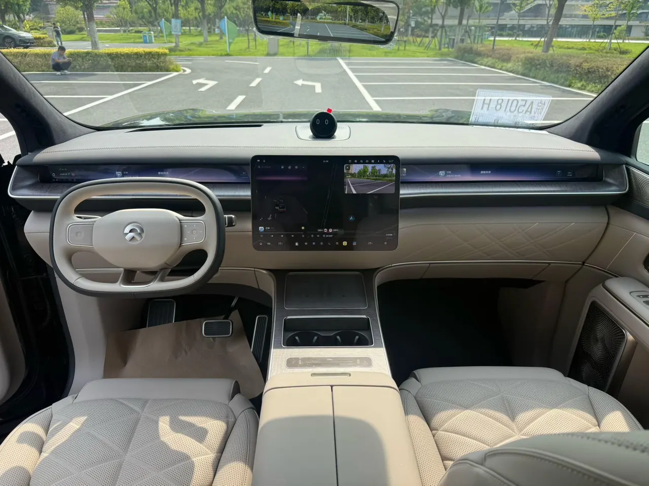 NIO 2026 ES 9 102kWh Administrative Island Signature Edition Automatic Gear 14