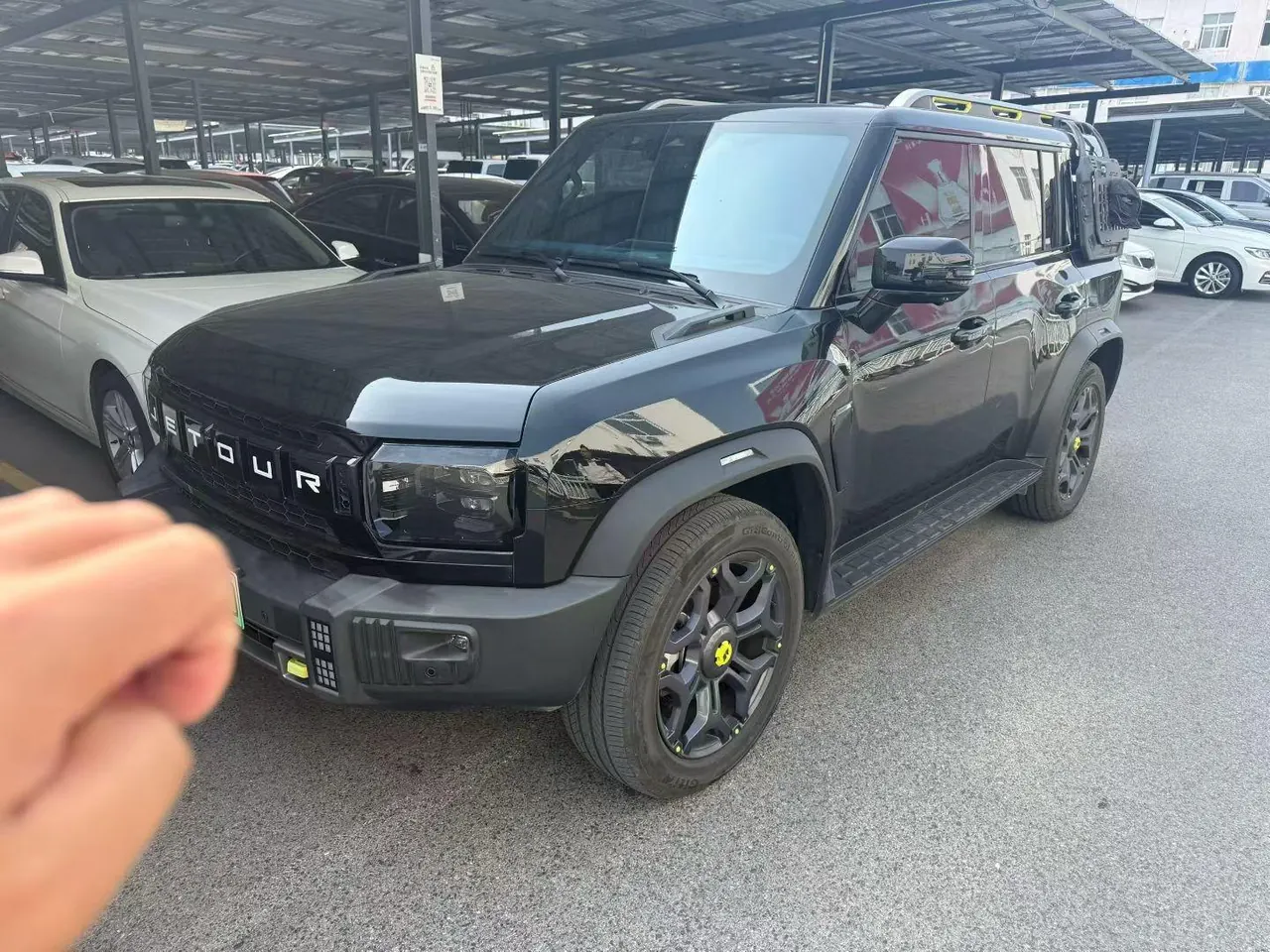 Открыть галерею: Jetour 2024 ShanHai T2 C- DM 1.5T 208KM Shan Ye Edition Automatic Gear
