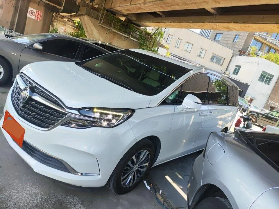 Buick 2020 GL8 ES Lu Zun 2.0T 653T Exclusive Automatic Gear 2