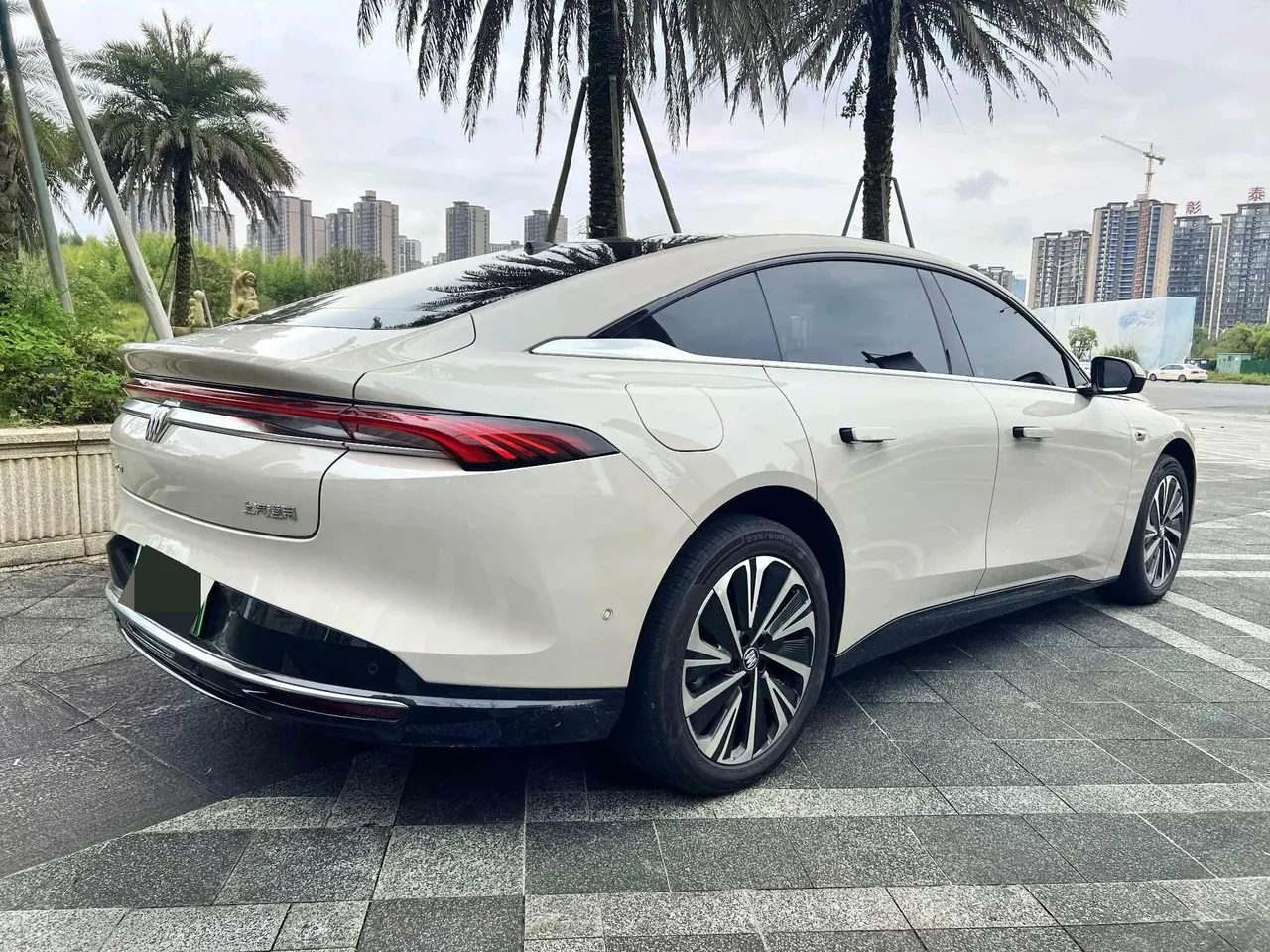 Buick 2026 L7 Luxury to Enjoy Free and unfettered Smart Travel Edition Automatic Gear 8