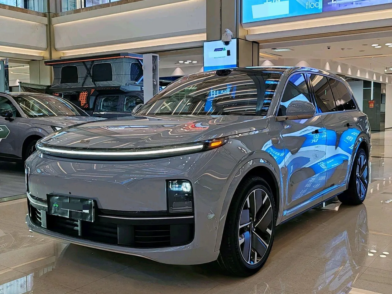 Li 2025 L9 Ultra Smart Refresh Edition Automatic Transmission - View 1