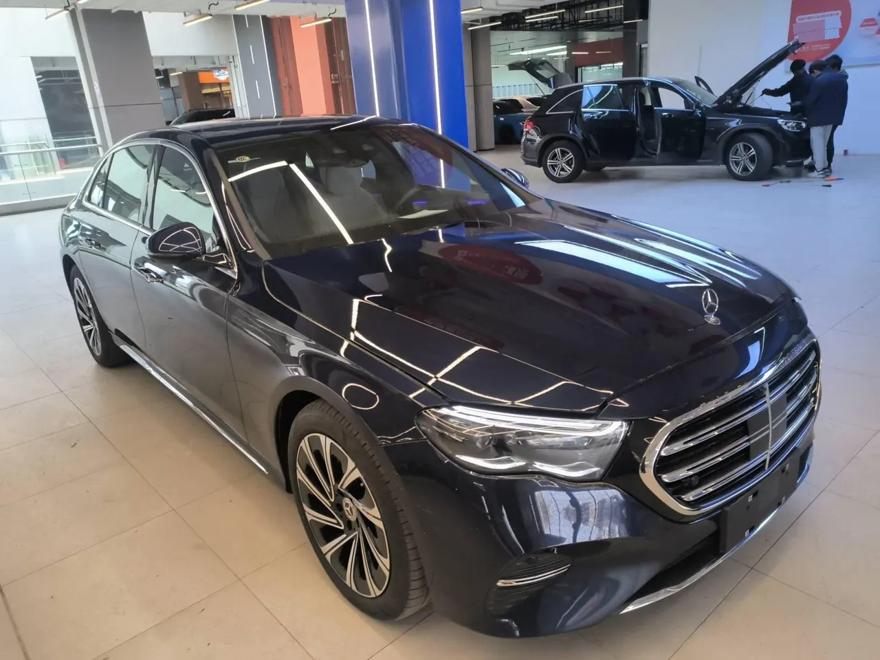 Mercedes Benz E Class 2024 E 300 L 48V 2.0T Luxury Automatic Gear 4