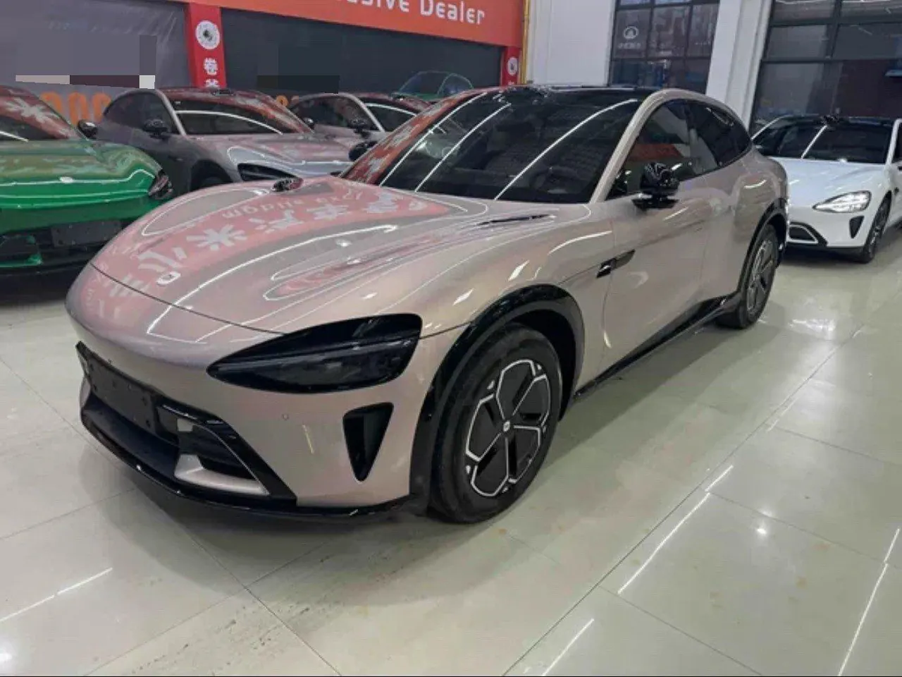 Открыть галерею: MI 2025 YU7 Long Endurance Four-wheel Drive Pro Edition Automatic Gear