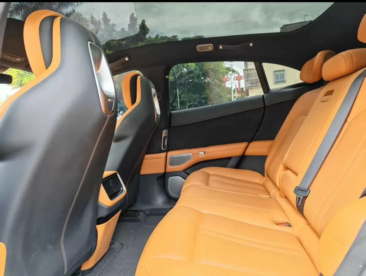 MI 2025 YU7 Long Endurance Four-wheel Drive Pro Edition Automatic Gear 3