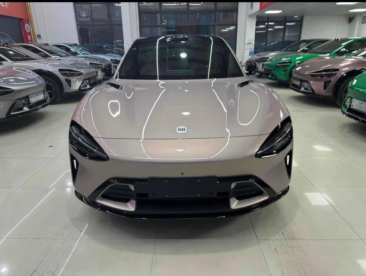 MI 2025 YU7 Long Endurance Four-wheel Drive Pro Edition Automatic Gear 4