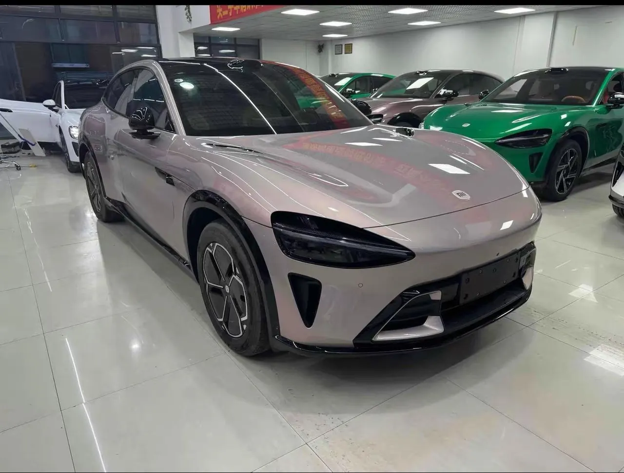 MI 2025 YU7 Long Endurance Four-wheel Drive Pro Edition Automatic Gear 5