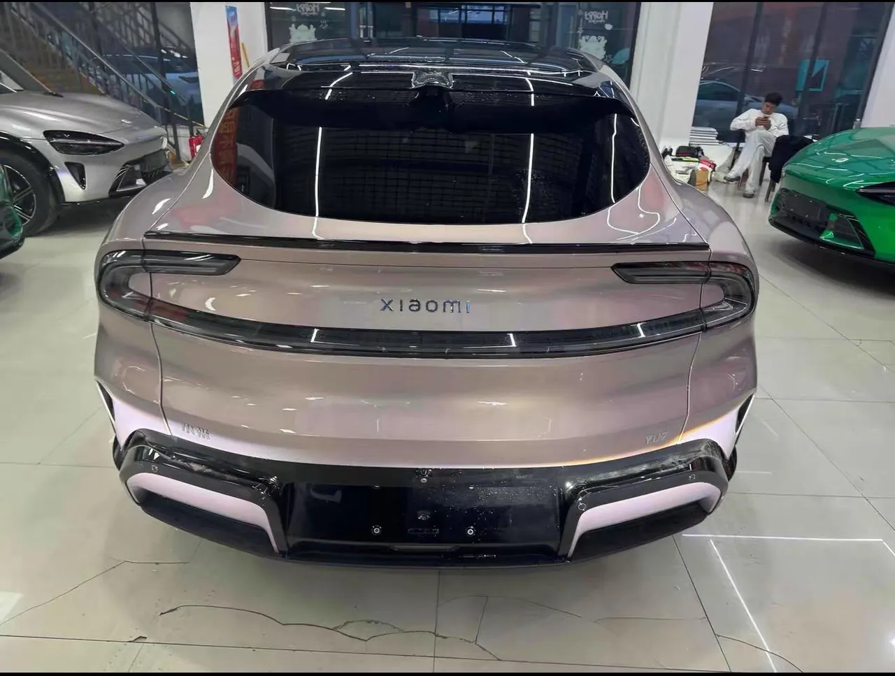 MI 2025 YU7 Long Endurance Four-wheel Drive Pro Edition Automatic Gear 7