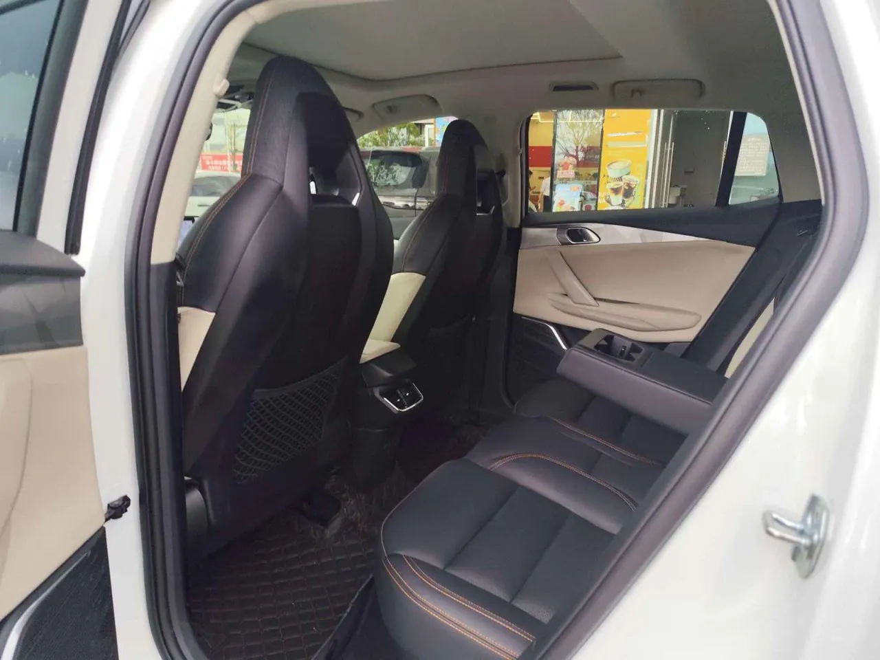 LYNK&amp;CO 06 New Energy 2023 LYNK&amp;CO 06 PHEV 1.5T Remix Pro Automatic Gear 4