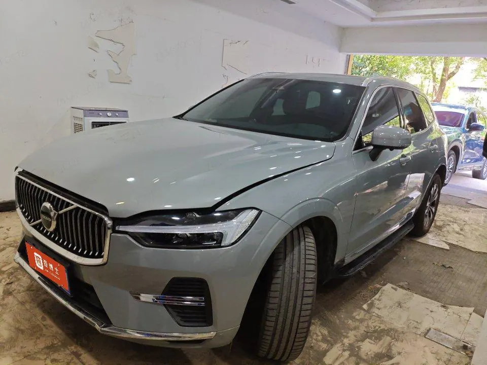 Volvo 2024 XC60 48V 2.0T B5 4-wheel-drive Zhiyi Deluxe Edition Automatic Gear - View 1