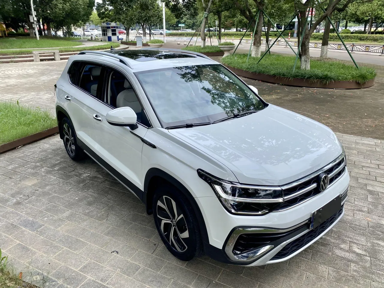Volkswagen 2024 Tuyue 1.5TSI 300TSI Two-Drive Full Moon Edition Automatic Gear 4