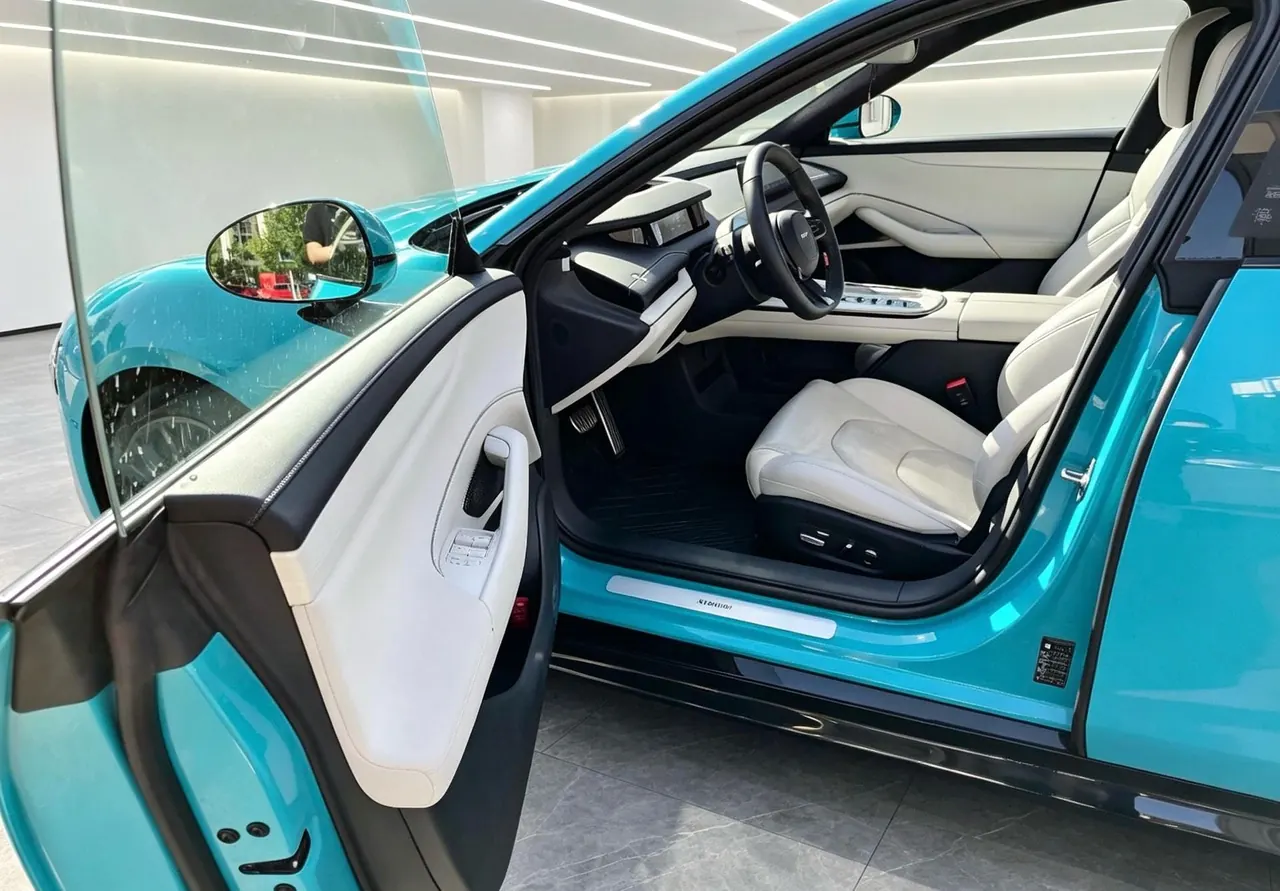 MI 2024 SU 7 800km 4-wheel drive ultra-long endurance high-end smart driving Max version automatic gear 4